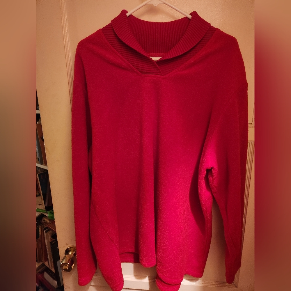 Beautiful Red Fleece Sweater..Plus Size, Excellent Condition, SOFT!